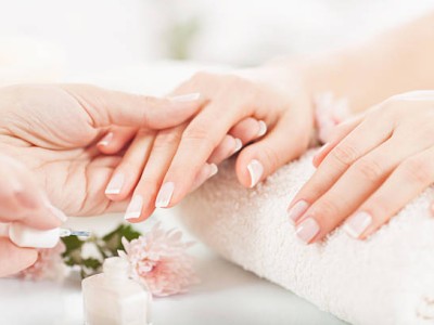 Verwen jezelf: geef je nagels een verzorgende manicure